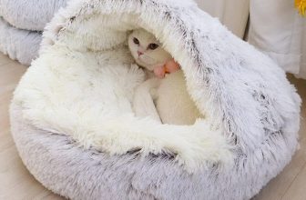 Soft Plush Pet Bed with