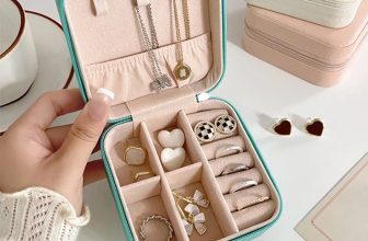 1pc Portable Travel Earrings Storage